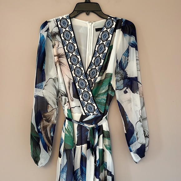 Dress - Picture 2 of 12